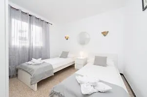 Apartment Assimetric - Only 100M To Beach Alcudia  0*, Alcudia (Mallorca)