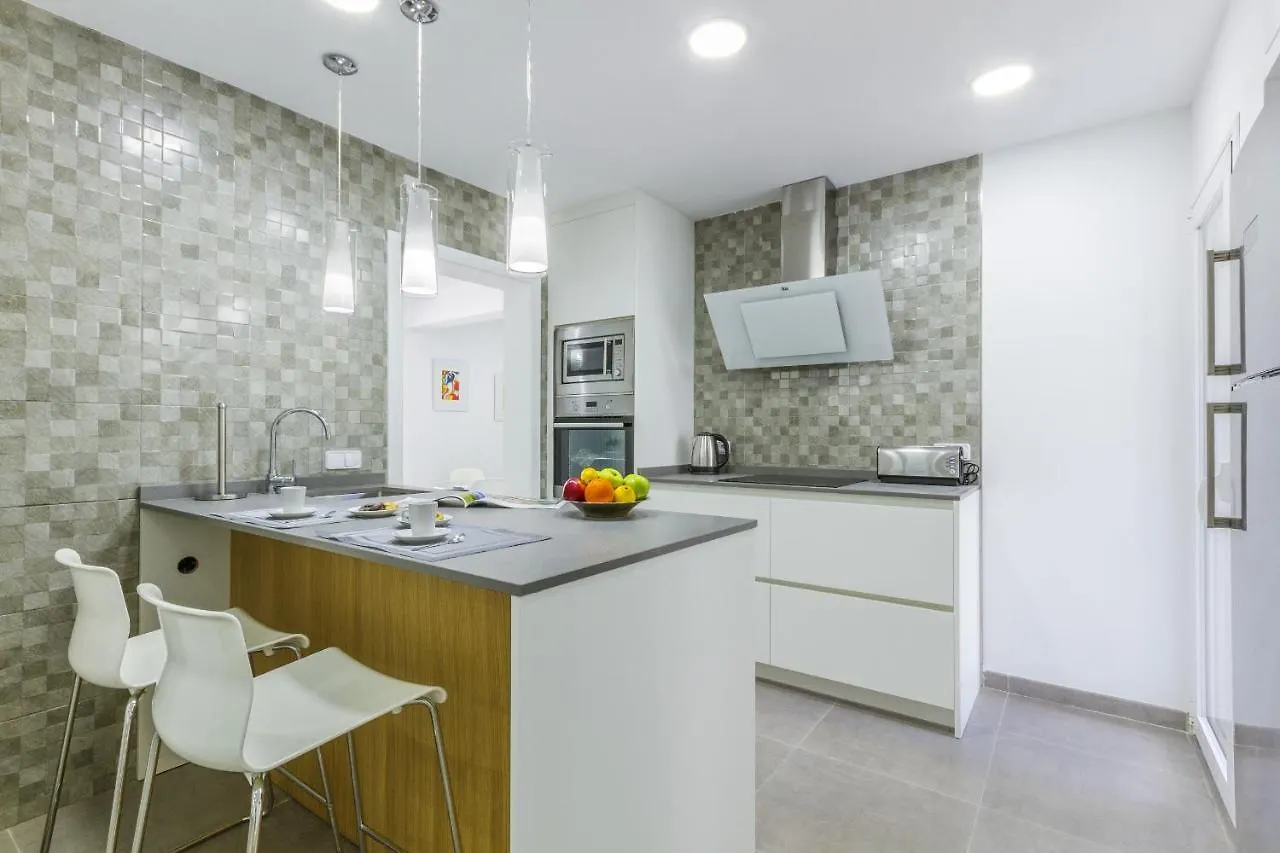 Apartment Assimetric - Only 100M To Beach Alcudia   Alcudia (Mallorca)