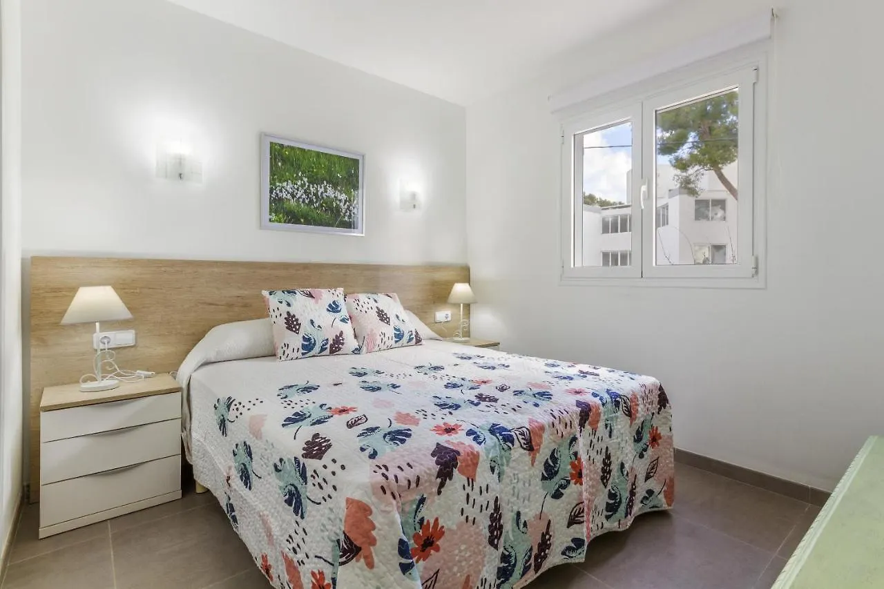 Apartment Assimetric - Only 100M To Beach Alcudia  0*, Alcudia (Mallorca) Spain