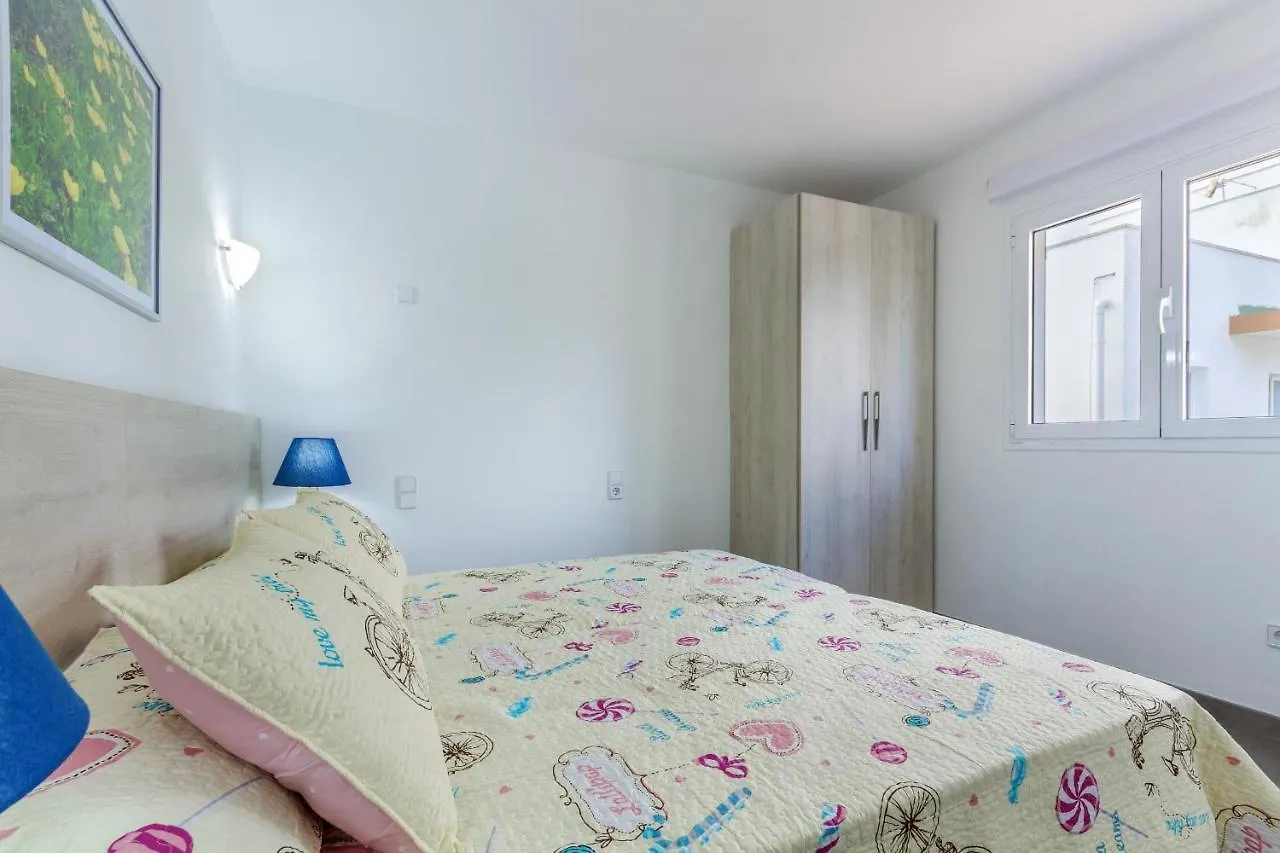 Apartment Assimetric - Only 100M To Beach Alcudia  0*, Alcudia (Mallorca)